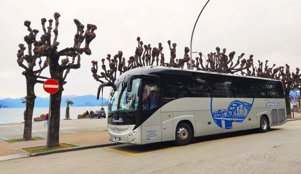 bus noleggio NCC per viaggi al lago