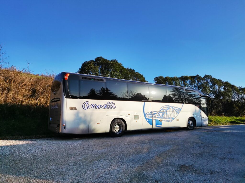 viaggi ecosostenibili con pullman a noleggio per gruppi