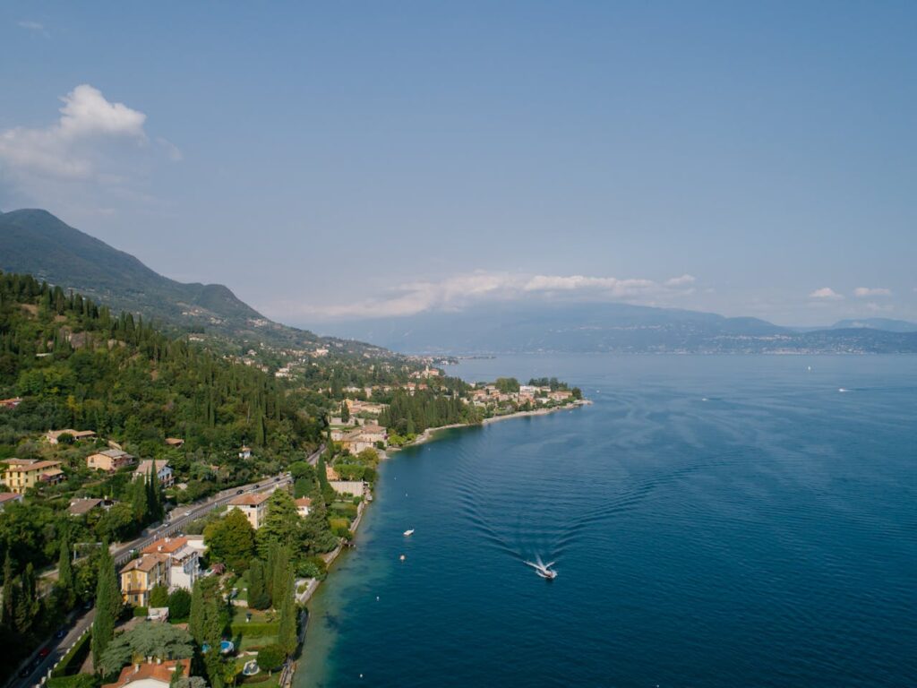 Lago di Como cosa visitare con pullman a noleggio